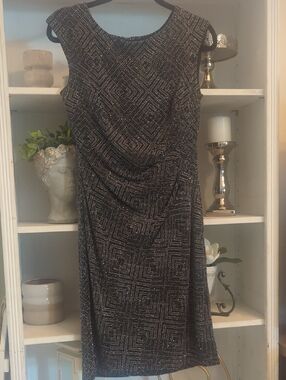 Elegant Black Geometric Pattern Dress